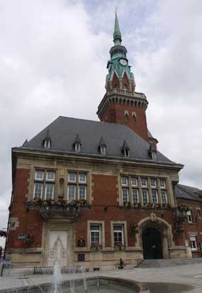 Das Rathaus von Bapaume